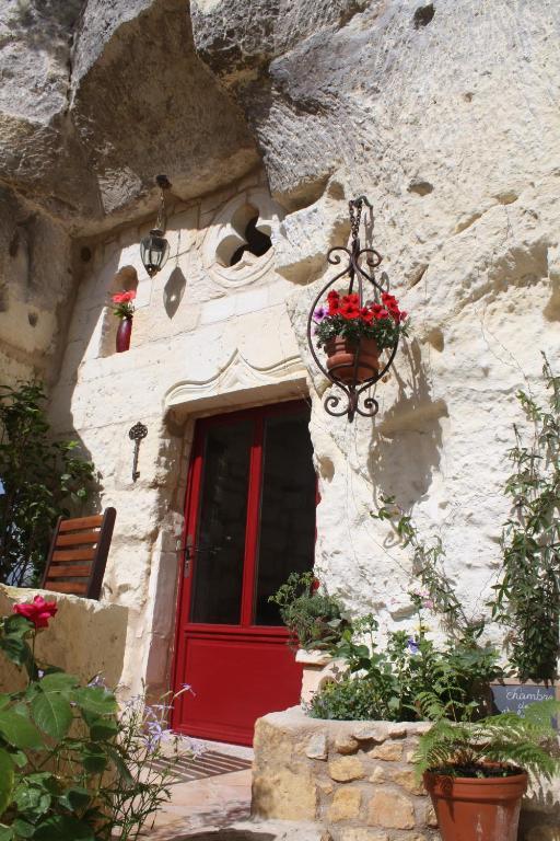 Les Chambres D'Hotes Troglo Du Rossignolet Loches Exterior foto